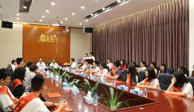 霸王花集團13名員工子女喜獲高考獎學(xué)金