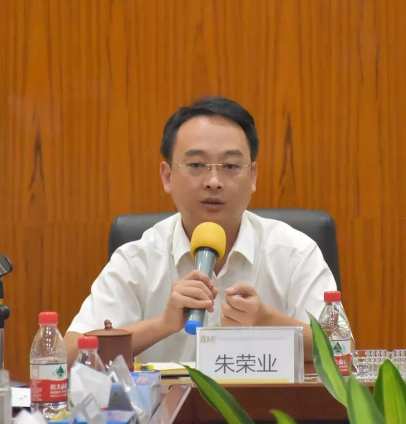 1571360989761661.jpg 640.webp (10).jpg