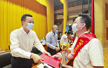 鞏固脫貧成果 助力鄉(xiāng)村振興——廣東霸王花集團捐款130萬元！