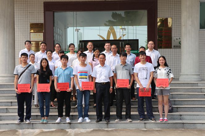 1533272186178320.jpg 1.jpg