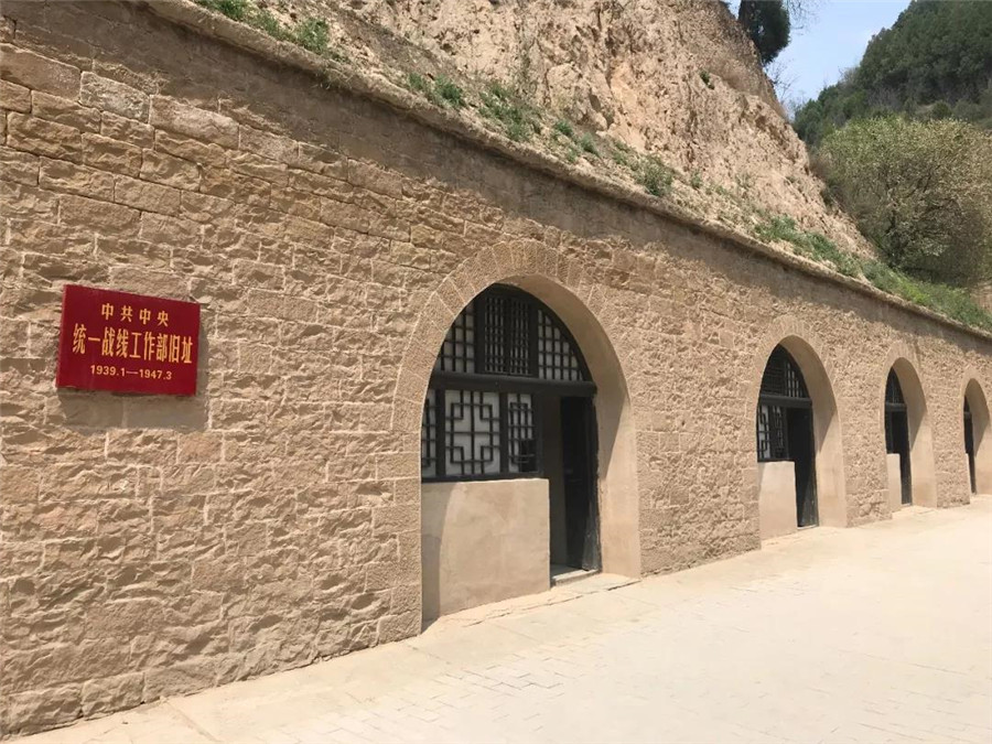 1534302747391192.jpg 3.jpg